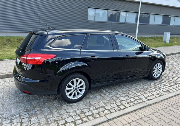 Ford Focus cena 38900 przebieg: 147000, rok produkcji 2015 z Wałbrzych małe 742